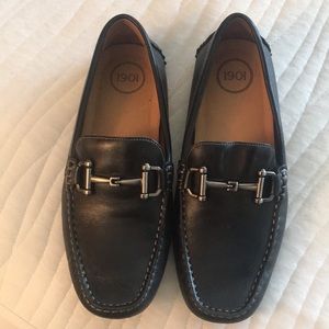 Men’s 1901 black leather loafer